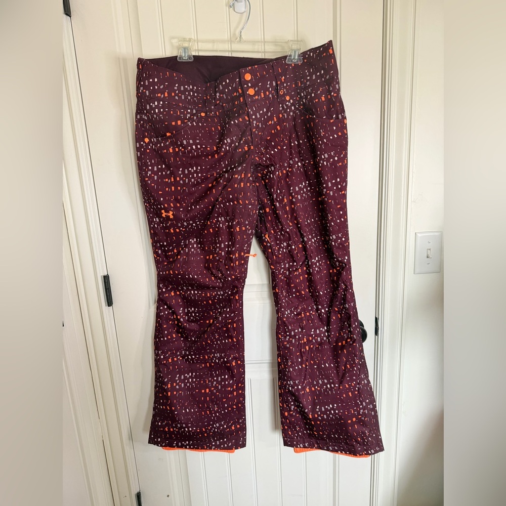 Under Armour Women's Maroon Printed Snowboard Pants